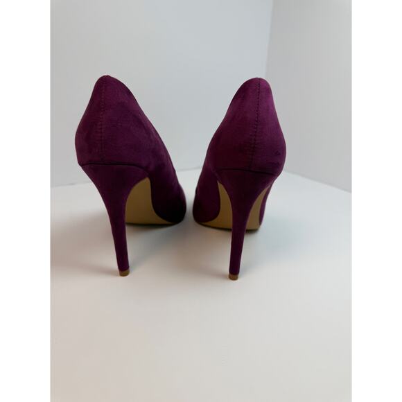 JustFab Gisselle Classic Pump | 9 - Picture 5 of 9